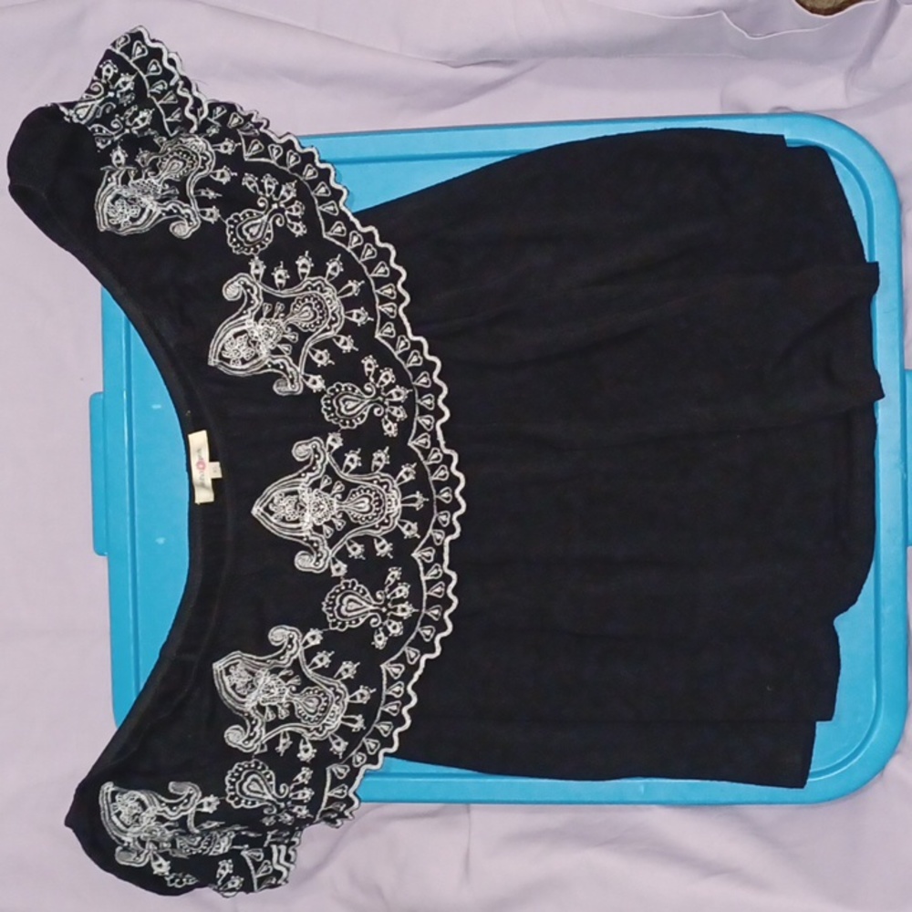 Wishful Park, size XL, black and white